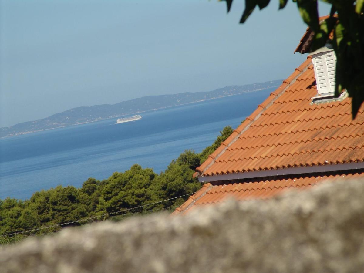 Villa Nefeli Loutsa  Exterior photo