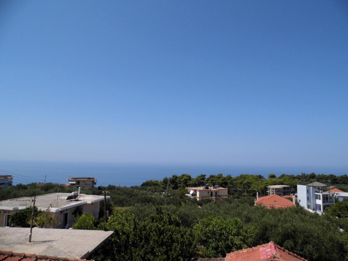 Villa Nefeli Loutsa  Exterior photo