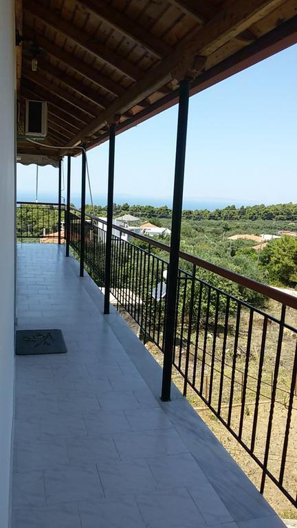 Villa Nefeli Loutsa  Exterior photo