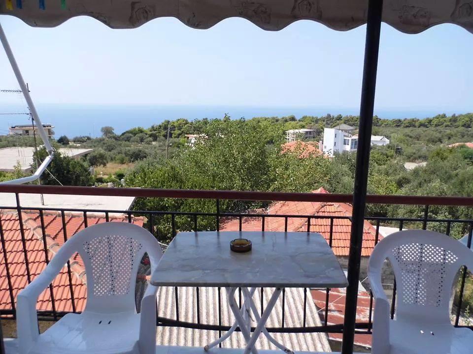 Villa Nefeli Loutsa  Exterior photo